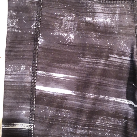 NWT Old Navy Active L Leggings Capri - Picture 6 of 16